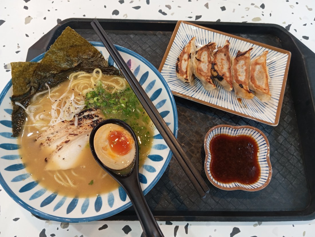 After the meaningful morning we've just had today, we felt it was a ramen kinda day.