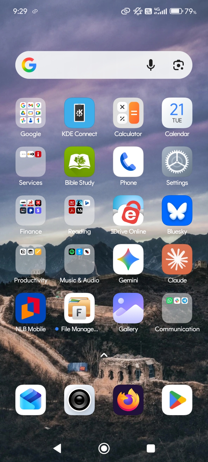 After making a decision to delete the LinkedIn app from both our tablet and mobile devices, we felt compelled to take things even further. We figured, if we're going to do something, must as well be fully convicted and go all in on it. Don't do things half-hearted. So, yes, we went on to purge both of our devices, and removed every single unused app as well as those apps that haven't been used all that much. Finally, as for the "bloatware" apps that comes pre-installed with each Xiaomi device, we can't remove them, so we decided to turn off their notifications and alerts.
